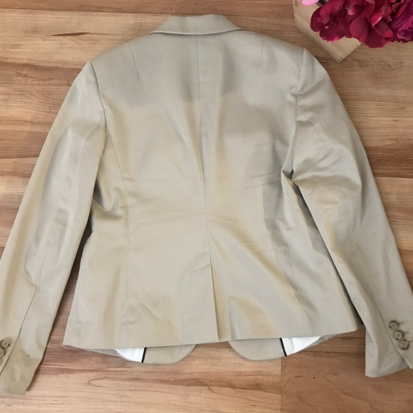 🌟Banana Republic Classic-Fit Blazer Petite4 Beige - Picture 7 of 8